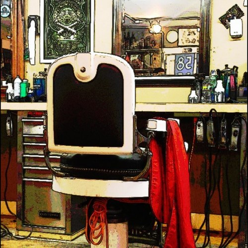 Classically trained. “Old school” service from an old school barber shop.” http://t.co/AFEI8vnjCL