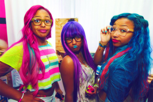Fun|14|Omg Girlz|French|Music 
Love life ♥