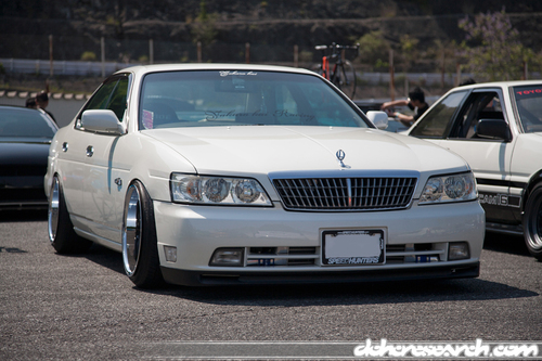 趣味はクルマ。 仕事も自動車関係。