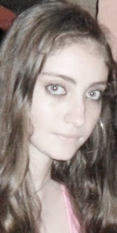 Menina com umα pitada de αtrevimento ;
Doce com um pouco de pimenta ;
Boba com um toque de esperteza ;
Anjinha com um pouco de maldade.! (66'