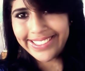 Brilhando em vida,
sorrindo à toa...
só vibrando amor e paz' ...