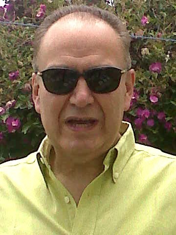 Estudios Superiores en la Universidad de Toulouse Le Mirail II Francia, consultor experto en Ciencias Económicas. Español, Francés,Inglés.