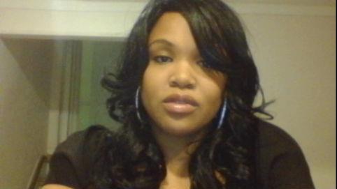 DaReaLVinaV's profile picture. JUS A REAL CHICK WIT THINGS ON HER MIND