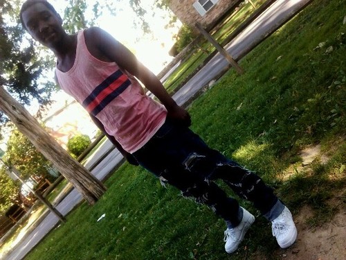 RichardLee100's profile picture. 