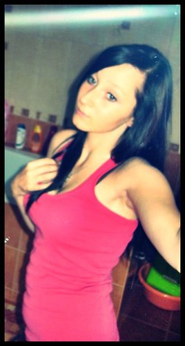 sit_ka's profile picture. 