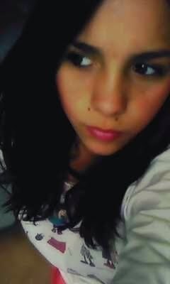 'A vida me ensinou a nunca desistir nem ganhar ,nem perder,mais procurar evoluir'(8)