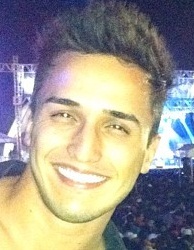 since : 05/08/11 ás 22:46 ! FC dedicado ao lindo do @marcosferian , te amamos S2 MADRINHAS : @Lannajacomo @adrianalealr