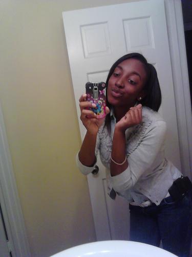 prettikitti101's profile picture. A PRETTY girl chasing diamonds && pearls kno dattt.!#TEAMSIRMEUP!#teamAndroid!#teamprettyladies!!#teamihatecheaters!!#teamsingle