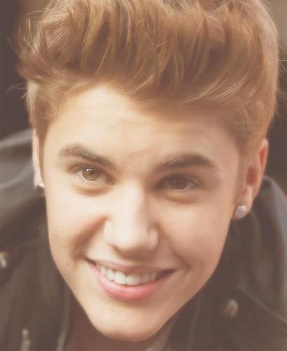 I support Justin Bieber ♥ Haters gon' hate ! Belieber since '09 ;D