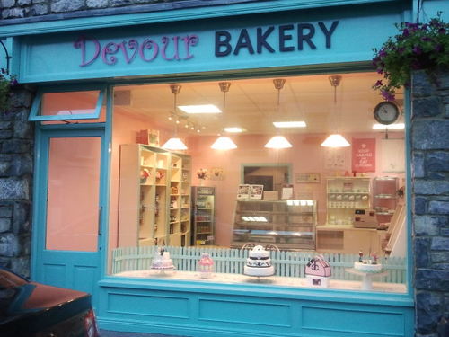 Proprietor, Baker ,Pastry Chef,Cake designer & creator @devour_bakery an Irish Artisan Bakery & Cafe, Irish Bread & Pastries,Bespoke Cakes & Gourmet Lunches