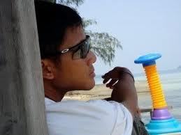 RichardKimo's profile picture. Most people don't understand me. fuck my life !!!