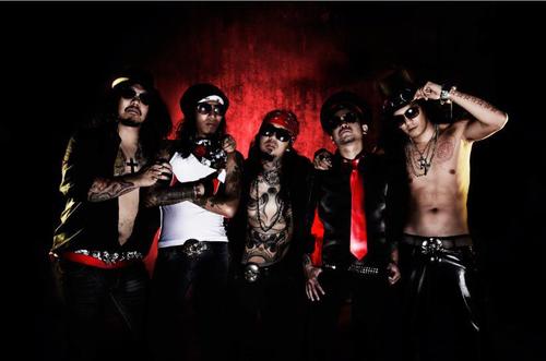 I'm just a fan. NOT Official twiiter account of Kamikazee Band | follow them @jaykmkz @jomalee @putopooch @albords @Led2eye