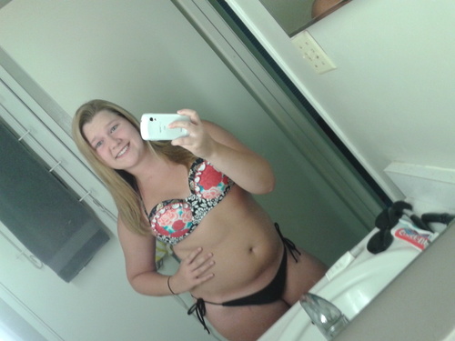 Summer is for tanning and doing nothing! I love the beach! I love to smile! :) lolz well i hope you follow me! Have a fantabulous day!