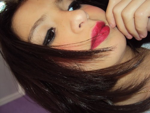 Katy Perry , Aquariana , Dócil , 2 irmãos , msn = sarinhagatinha92@hotmail.com . Beijeeenhos 3