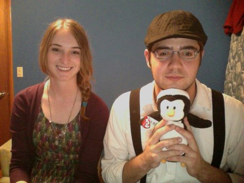 SingleThreads's profile picture. We're a band that loves awkardness, hipster clothes, penguins/pandas, and making music we love.