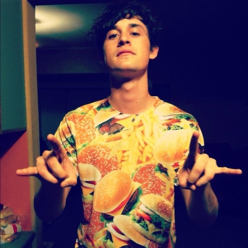 johnCgomez's profile picture. I will love you better now. 
1/17/11