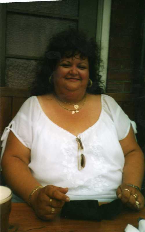 Eillie_2009's profile picture. Hi I am married we have 2 mad dogs  2 grown up daughters and 1 Grandson