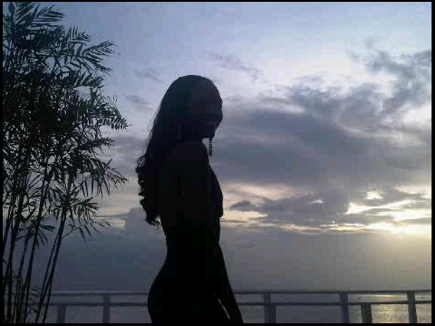 Essenceofjewel's profile picture. I am healthy, sophisticated, mentally bright, socially curious, fair-minded .