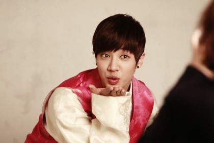 Turn_GK's profile picture. [작가님찾습니다] '누가뭐래도지구는돈다(W.백향)'/실제 이기광군 아니고 패러디계정입니다./이기광(17)/약 2000살 뱀파이어/싱크지적 환영입니다/12.4.15~