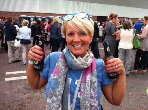 1982_melanie's profile picture. 