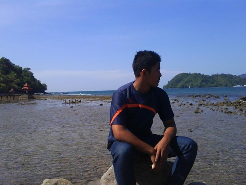 jngan ingat msa lalu karna itu mnyakitkan,dan jngan kau lpakan msa lalu karna itu adlah sebuah knangan.,.,.,.