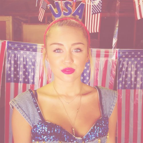 JUST FOLLOW ME AND RETWEET MY TWEETS! (: