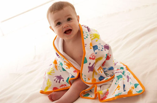 CosyDreams is a much loved online baby shop, specialising in a wide range of beautiful and soft bedding, textiles and linen for your baby and you.