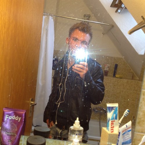 robbiin92's profile picture. 