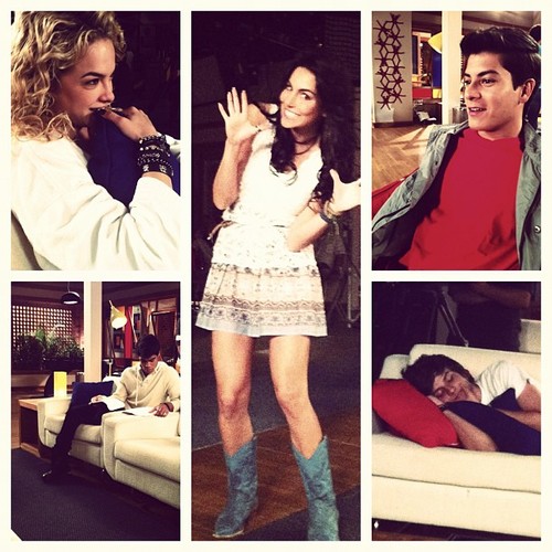Rebeldes Em Nossos ♥SINCE:09/12/11


ofisializando:@sophiaabrahao,@micaelborges_,@aguiarthur,@lua_blanco,@chayleao,e @melfronckowiak