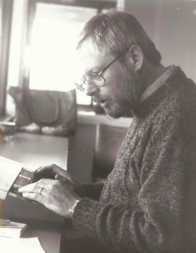 PaulLTurney's profile picture. Mostly retired, but still a very Part time Writer/Editor at Silk Purse Productions and a little more so at Thoro-Graph.