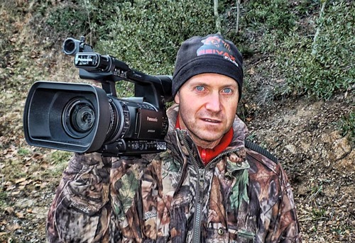 Documentaries Filmmaker - Xavi Benavente -       Specialist in Hunting, Fishing & Spearfishing Documentaries-     Contact me at: info@reivaxfilms.com