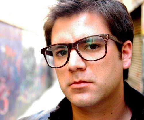 Conductista pavloviano, psicoanalista freudiano. Un imbécil, un loco lindo.