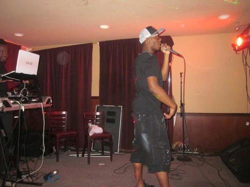 J Rok Aka J Rizzy, An Aspiring Artist I Work HARD For Everything I Have And Want To Obtain. If You A Producer Send Beats To Jrok2691@Gmail.Com