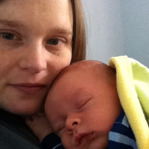 Optimistic1zzz's profile picture. Former FA, new mom, pilot wife, and Carolina Girl!