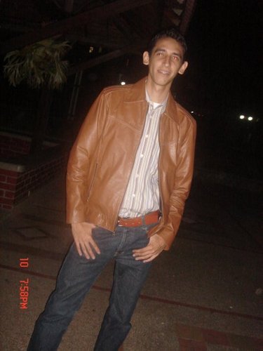Ingeniero de software, docente universitario y  consultor empresarial.