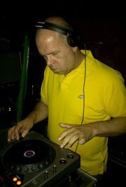 UncleRichEvans's profile picture. 