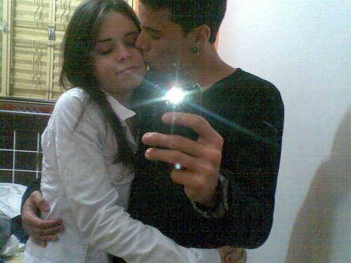 Nasci por uma causa, vivo por Ela, e morro por Ela. Adoradora de Deus, 12, membro da igreja @SNTsjc . Sou do meu Amado e Ele é meu.
