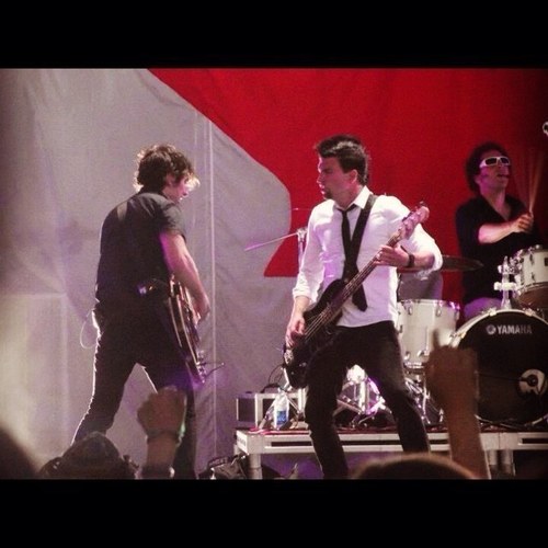 MT_Toronto's profile picture. Verified Trencher. I'm here to  tweet about Marianas Trench. I FOLLOW all #trenchers 3