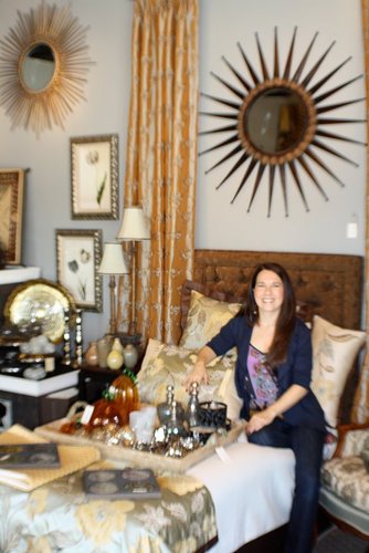 Polays Home Decor Inc. is a family owned and operated home accent and textile studio located in the downtown district of Elmhurst since 2005.