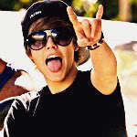 DamnBieberFacts's profile picture. I am an enormous fan of Justin and am just trying to spread the word of how great and incredible he is.