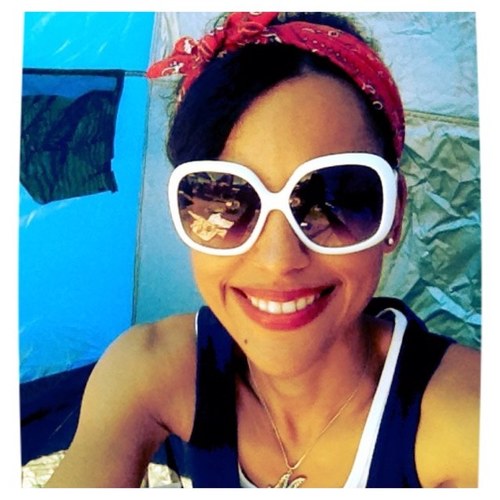 melaroo3's profile picture. wife. mommy. singer. chef. planner. fashion-y. too busy. always late. easily entertained.  work in progress...