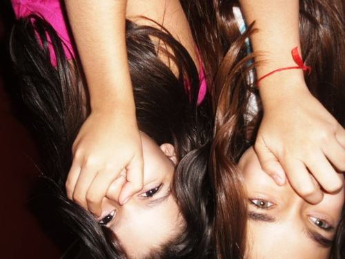 Meu nome é : Thalya Araujjo , Idade : 10 anoos , aniversario : 25 de agosto , Função:  Rir Por qual quer  motivo  ;D Ohahsuaushua .