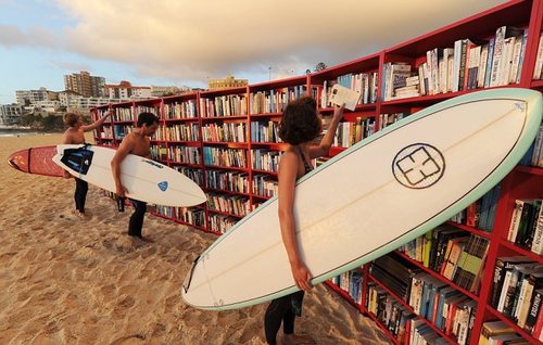 Boekhandel Scheveningen

De ins & outs van een doodgewoon bijzondere boekhandel in Scheveningen.

VVV & PostNL, met alle leuke info van de omgeving