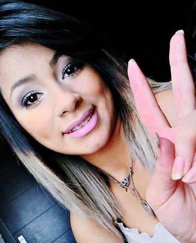 Juliana Schwarcz Viera , 19 anos , Corinthiana ,feia , chata , orgulhosa , funkeira , colombiana , estilosa , Nao adianta me julgar voce sabe apenas meu nome .