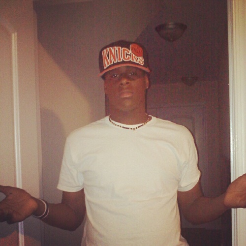 #Team Swerve Follow My Twitter Twifeyy @MiLove_LikHoney Mt Lil Niggas @Mayaslater @bOy_Uh_Fool Nd Follow Me on Instagram:@team_swerve