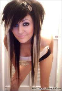 well im a girl,16 years old,like alots of things.Weird in some way; thats what my friens say