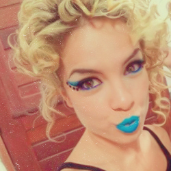 Fc ,   Dedicado á @Lua_Blanco  | Pra Que descrição .. Se a única coisa pra dizer é que amo muito ela ..(..) ; |||| \ Oficializada Pela @araujo_juliane