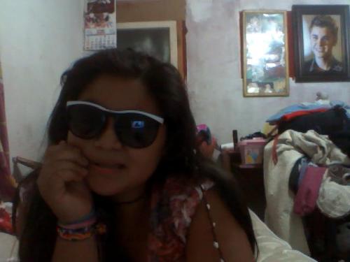 A lo mejor no conosco a justin bieber o me pongo a llorar cuando veo never say never pero eso me hace ser belieber soñar en grande !!