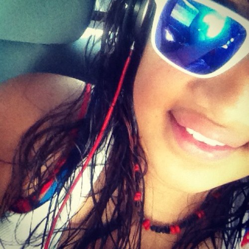 ValerieHernan18's profile picture. our Eyes Are placed In Front Because its More Important To Look Ahead Then Look Back
