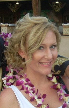 wife...artist...paper lover.... momma....human audio file, that is all